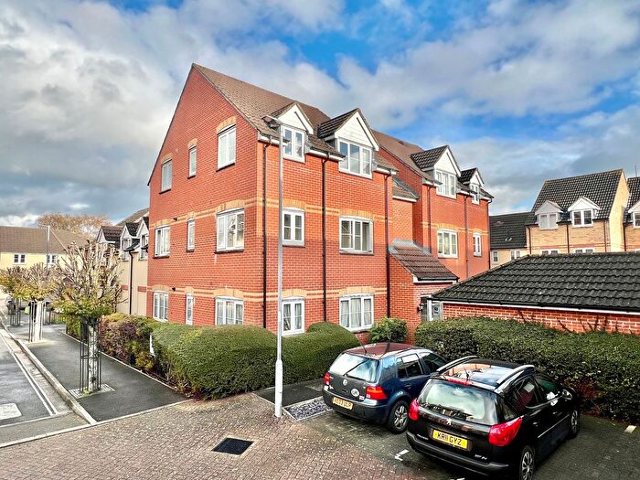 2 Bedroom Flat For Sale In Pollards Way, Taunton - No Onwards Chain!, TA1