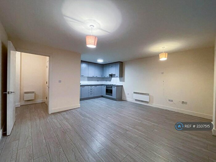 1 Bedroom Flat To Rent In Alencon Link, Basingstoke, RG21