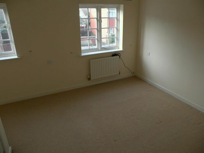 2 Bedroom Terraced House To Rent In Station Road, Castle Donington, Derby, DE74