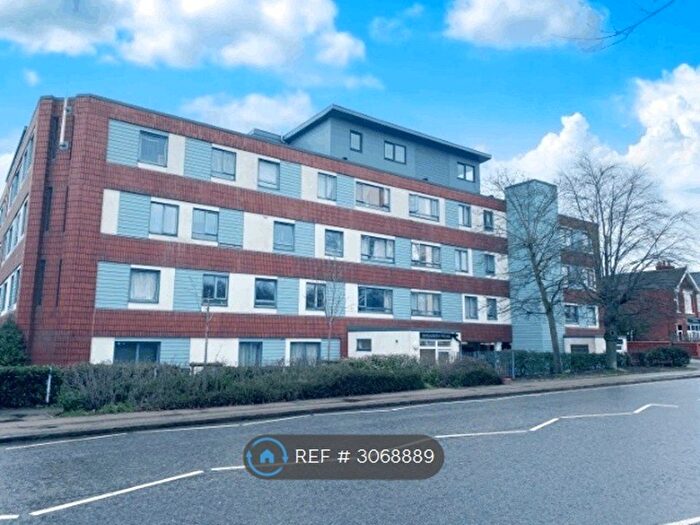 2 Bedroom Flat To Rent In Queensway, Milton Keynes, MK2