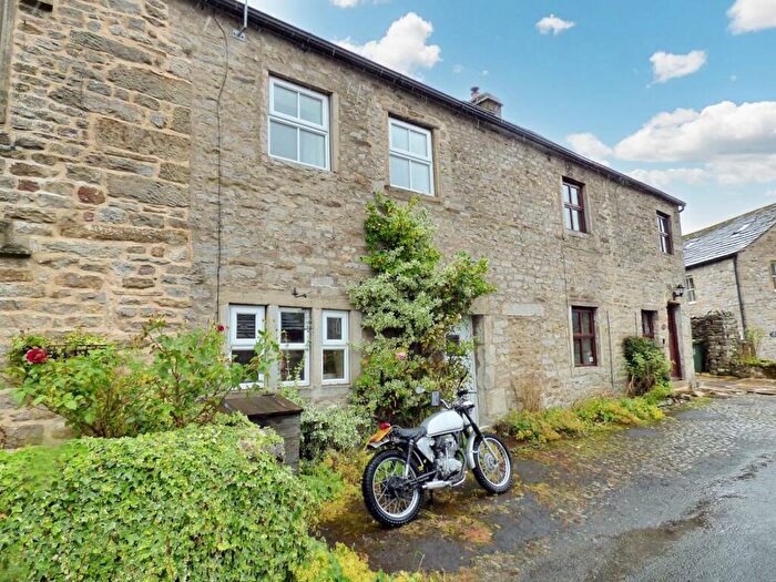 2 Bedroom Terraced House For Sale In Rowan Cottage, Buckden, Skipton, BD23