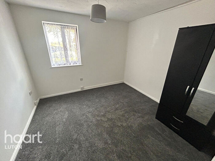 1 Bedroom Flat To Rent In Petunia Court, Luton, LU3