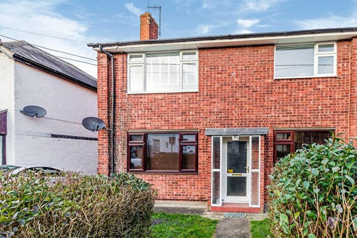 2 Bedroom Flat To Rent In Essex Road, Longfield, Kent, DA3