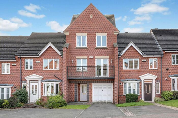 4 Bedroom Terraced House For Sale In City View, Nottingham, NG3