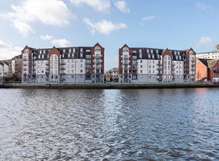 3 Bedroom Apartments For Sale In St Johns Wharf, - Laganbank Road, Belfast, BT1