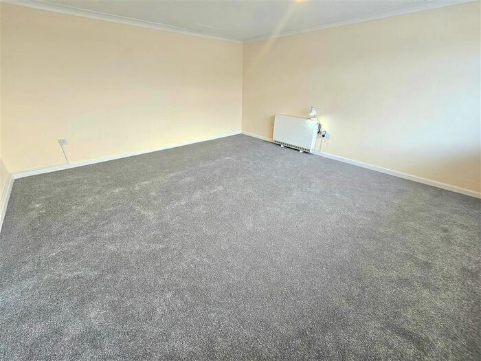 3 Bedroom Flat To Rent In Bell Street, Wigston, LE18
