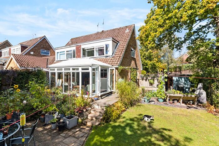 3 Bedroom Semi Detached House For Sale In Southridge Rise, Crowborough, East Sussex, TN6