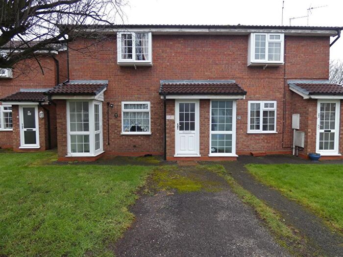 1 Bedroom Flat For Sale In Monarch Close, Stretton, Burton-On-Trent, DE13