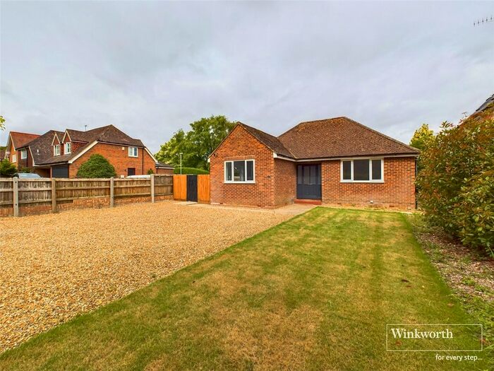 3 Bedroom Bungalow To Rent In Chestnut Avenue, Wokingham, Berkshire, RG41