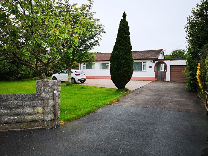 3 Bedroom Detached Bungalow To Rent In St Day, TR16