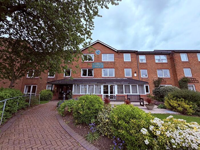 1 Bedroom Flat To Rent In - Whitegate Drive, Blackpool, FY3
