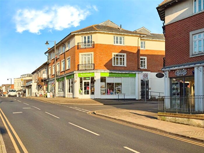 1 Bedroom Apartment For Sale In Cambridge Road, Crowthorne, RG45