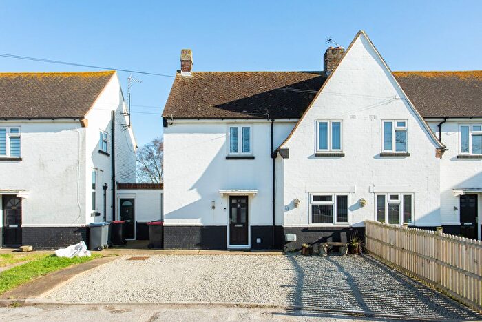 3 Bedroom Semi-Detached House For Sale In Sweechbridge Road, Herne Bay, CT6