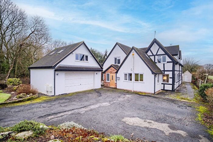 4 Bedroom Detached House For Sale In Hanbury Road Hanbury Bromsgrove, Worcestershire, B60