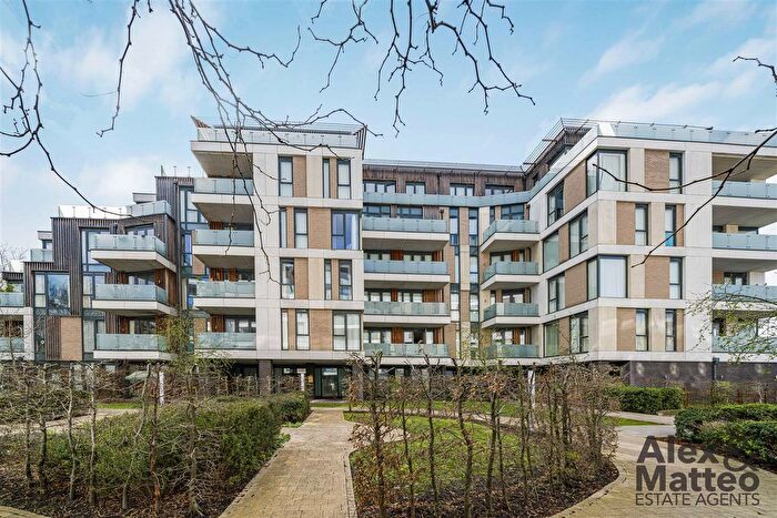 1 Bedroom Flat For Sale In Osier House, Canada Water, SE16