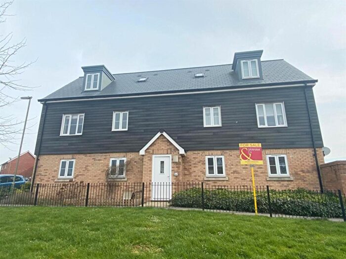 2 Bedroom Coach House To Rent In Picket Twenty Way, Andover, SP11