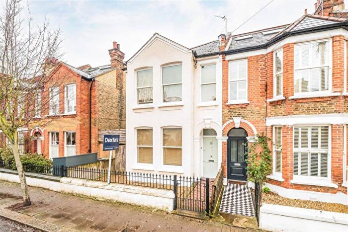 3 Bedroom End Of Terrace House For Sale In Scholars Road, Clapham, SW12