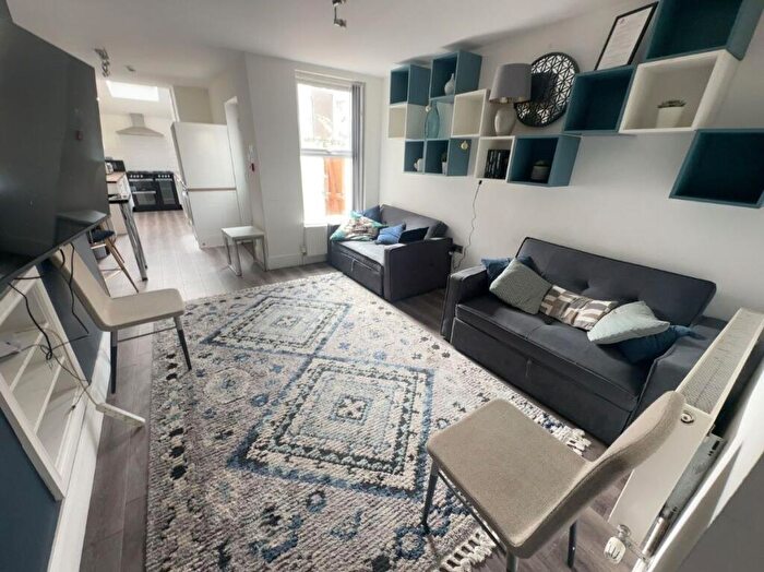 6 Bedroom Terraced House To Rent In Albany Road, Kensington, Liverpool, L7