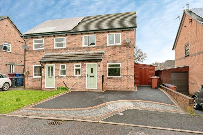3 Bedroom Semi Detached House For Sale In Foxcroft, Burnley, Lancashire, BB12