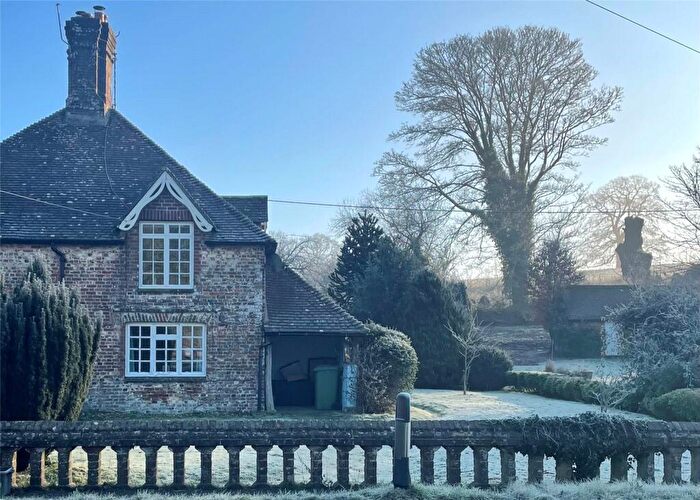 2 Bedroom Semi-Detached House To Rent In East Tisted, Alton, Hampshire, GU34