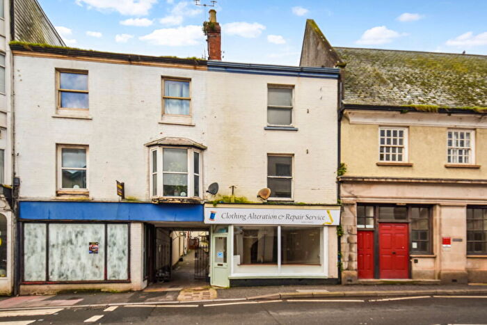 1 Bedroom Terraced House For Sale In Fore Street, Cullompton, EX15