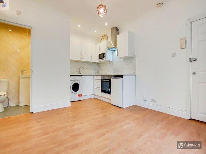 Studio To Rent In Oakley Square, Mornington Crescent, London, NW1