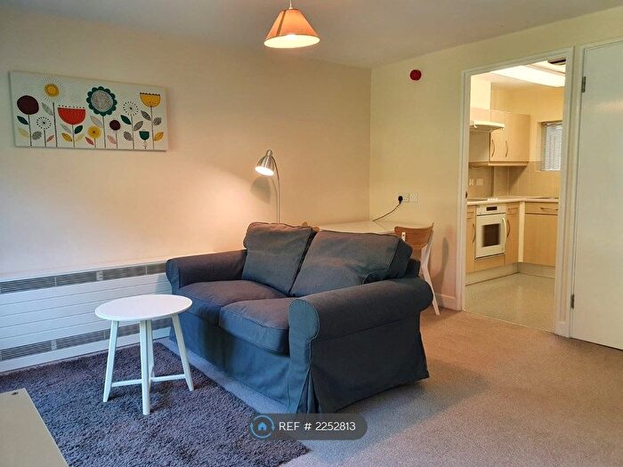 Studio To Rent In Claverton Court, Chester, CH4