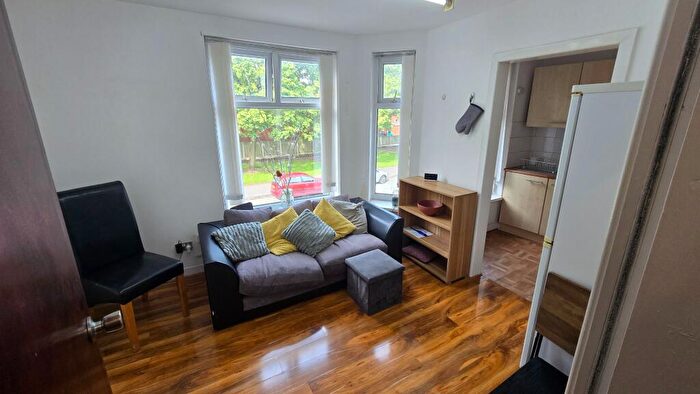 3 Bedroom Semi Detached House To Rent In Dickenson Road, Manchester, M14