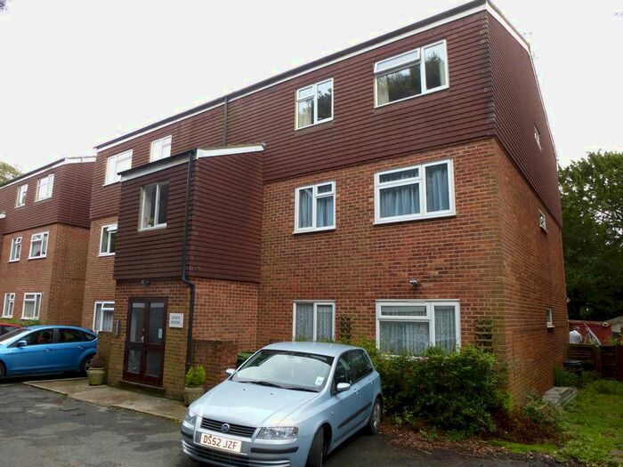 2 Bedroom Flat To Rent In Pevensey Road, St. Leonards-On-Sea, TN38