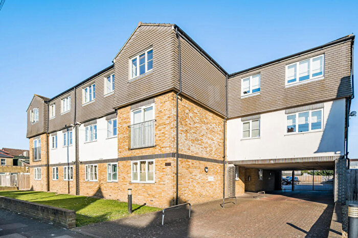 2 Bedroom Apartment For Sale In Devonshire Road, Bexleyheath, DA6