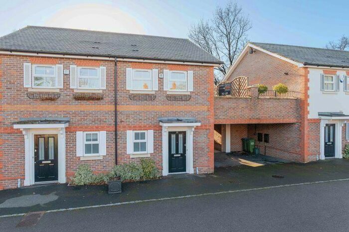 2 Bedroom Semi-Detached House To Rent In Ashley Road, Walton-on-Thames, KT12