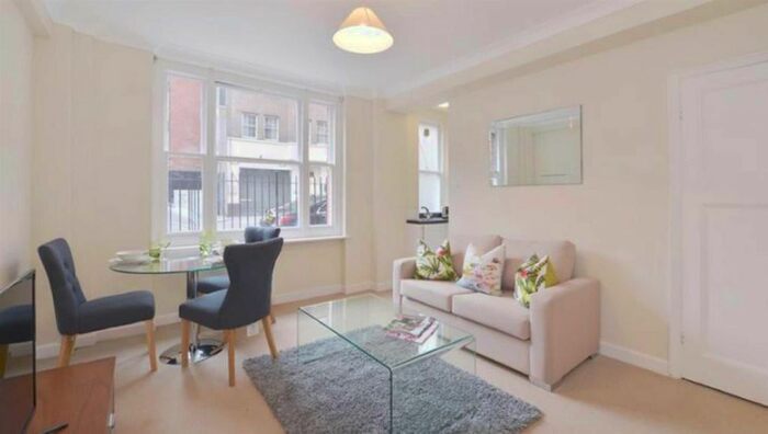 1 Bedroom Flat To Rent In Hill Street, London, W1J