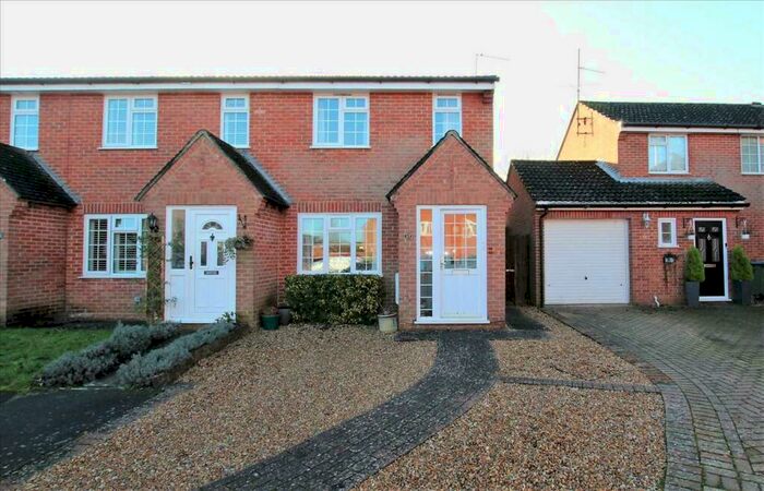 3 Bedroom End Of Terrace House To Rent In Fenhurst Close, Horsham, RH12