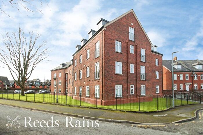 2 Bedroom Apartment For Sale In Eastgate, Macclesfield, Cheshire, SK10
