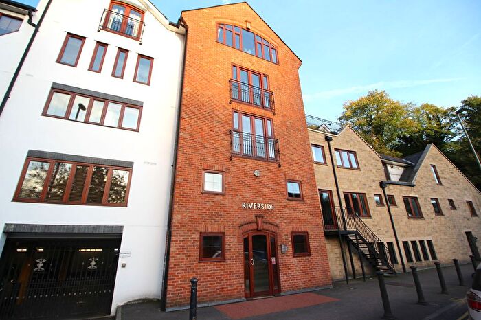 2 Bedroom Flat To Rent In Millbrook, Riverside Millbrook, GU1