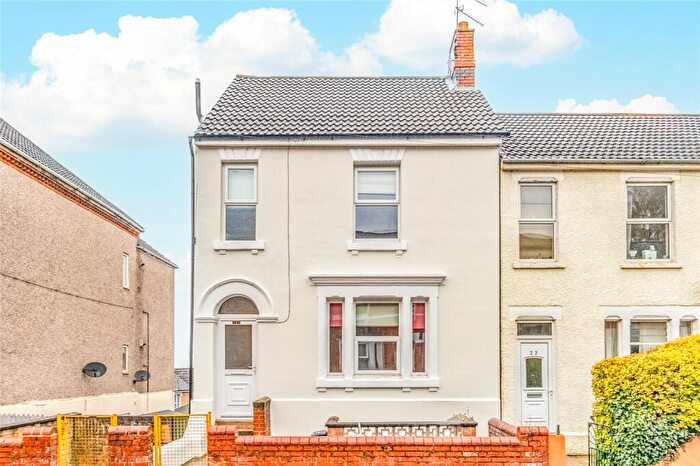 2 Bedroom End Of Terrace House To Rent In Dixon Street, Old Town, Swindon, Wiltshire, SN1