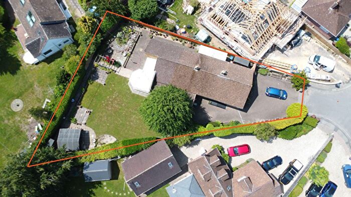 3 Bedroom Bungalow For Sale In The Beeches, Lydiard Millicent, SN5