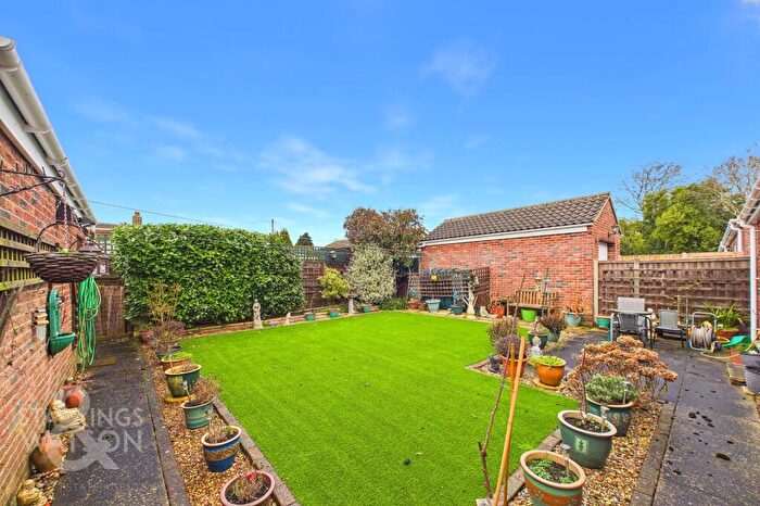 3 Bedroom Detached Bungalow For Sale In Barley Close, Cantley, Norwich, NR13