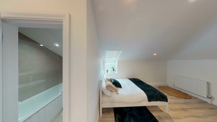 8 Bedroom House To Rent In Montgomerie Road, Southsea, PO5