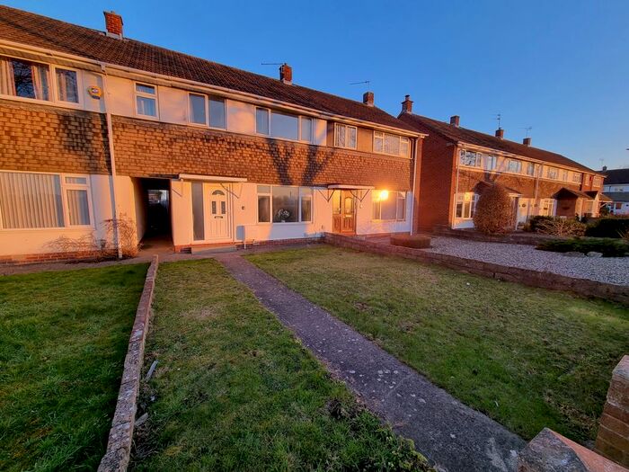 3 Bedroom Terraced House To Rent In West View, Swindon, SN3