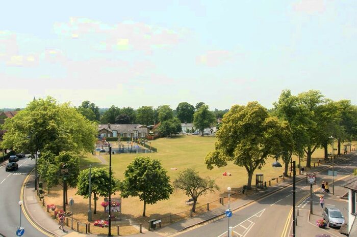 2 Bedroom Apartment To Rent In Molesey Road, Walton-On-Thames, Surrey, KT12