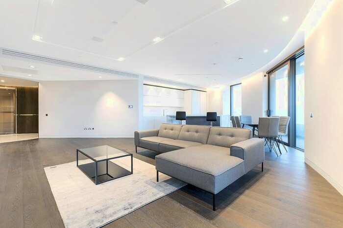 3 Bedroom Flat To Rent In Riverwalk East, Millbank, Westminster, London, SW1P