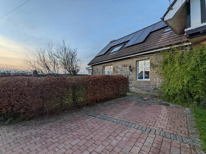 1 Bedroom Flat To Rent In South Lodge, Alltyferin Road, Nantgaredig SA32