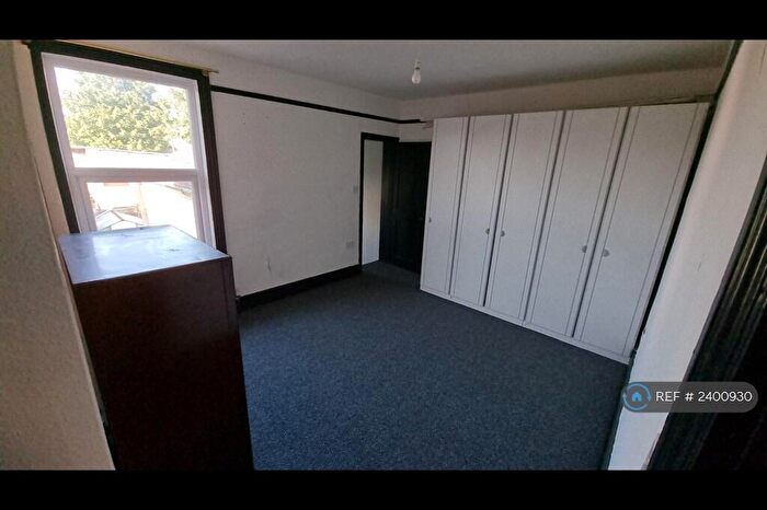 3 Bedroom Terraced House To Rent In Railway Street, Gillingham, ME7