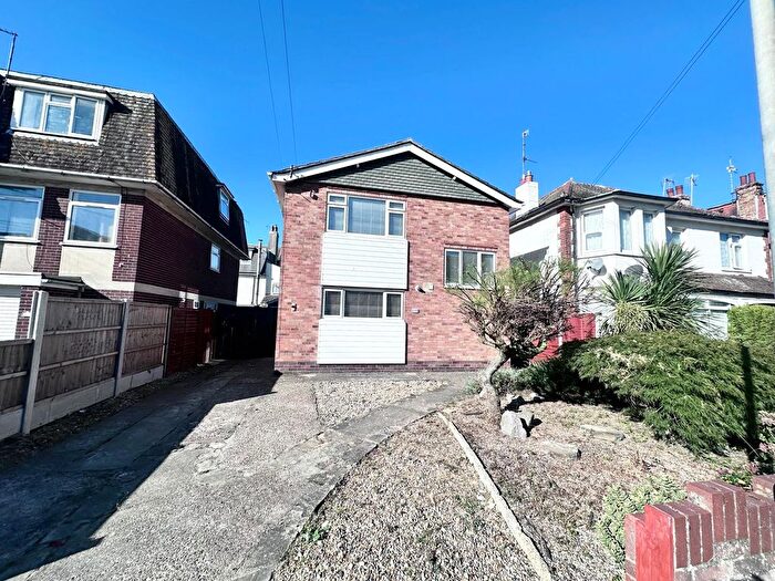 4 Bedroom Detached House For Sale In Penfold Road, Clacton-On-Sea, CO15