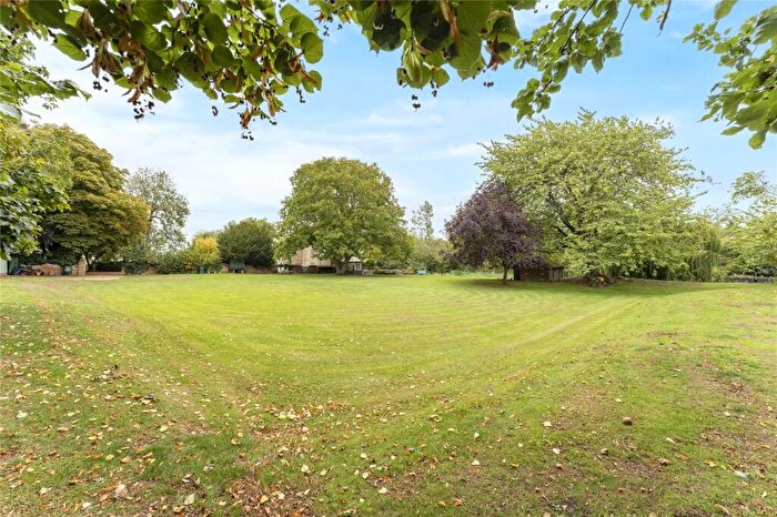 6 Bedroom Semi-Detached House For Sale In Mill Lane, Islip, Northamptonshire, NN14