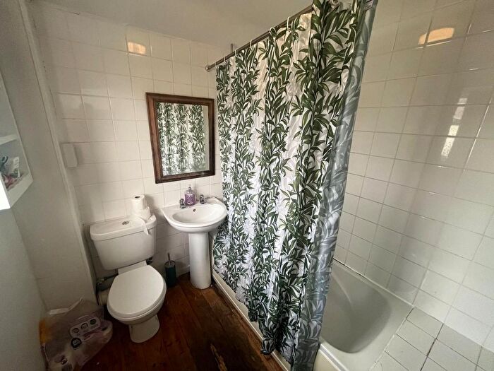 4 Bedroom Property To Rent In Budock Terrace, Falmouth, TR11