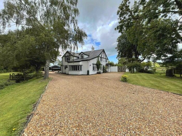 5 Bedroom Detached House For Sale In Breamore, SP6