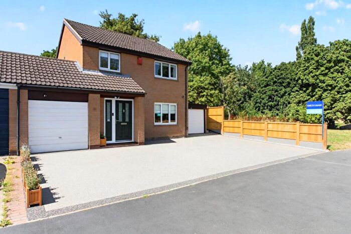 4 Bedroom Detached House For Sale In Crowberry Drive, Harrogate, HG3