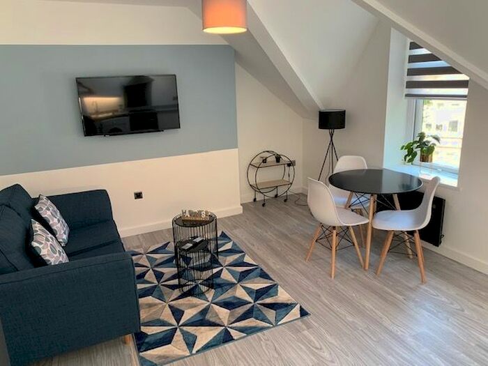 1 Bedroom Flat To Rent In Connaught Road, Roath, Cardiff, CF24